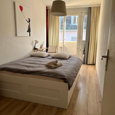 Cool & Central 2 Bedroom In Heart Of Eaux-Vives Женева Экстерьер фото